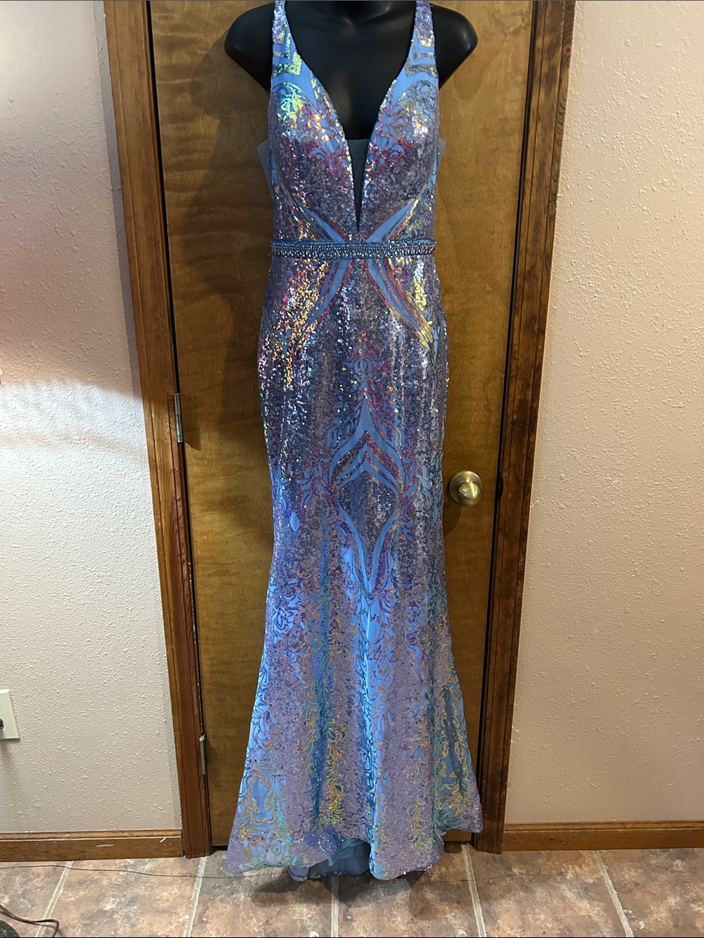 Source Unknown Iridescent Lavender Sequin Prom Gown